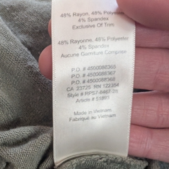 Aritzia WILFRED Free Izabel Olive Green Romper Shorts Sleeveless Tank M Medium - Picture 8 of 9